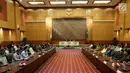 Suasana Sidang Isbat yang dipimpin oleh Menteri Agama Lukman Hakim Saifuddin yang digelar di Kementerian Agama, Jakarta, Jumat (26/5). (Liputan6.com/JohanTallo)