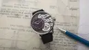 Memiliki prinsip berinovasi tanpa henti, koleksi jam tangan dari Armin Storm Gravity Equal Force  ini memiliki keunikan pada mekanisme declutch stop-work ke gerakan penggulungan otomatis untuk pertama kalinya dalam sejarah horologi. (dok/Armin Storm).