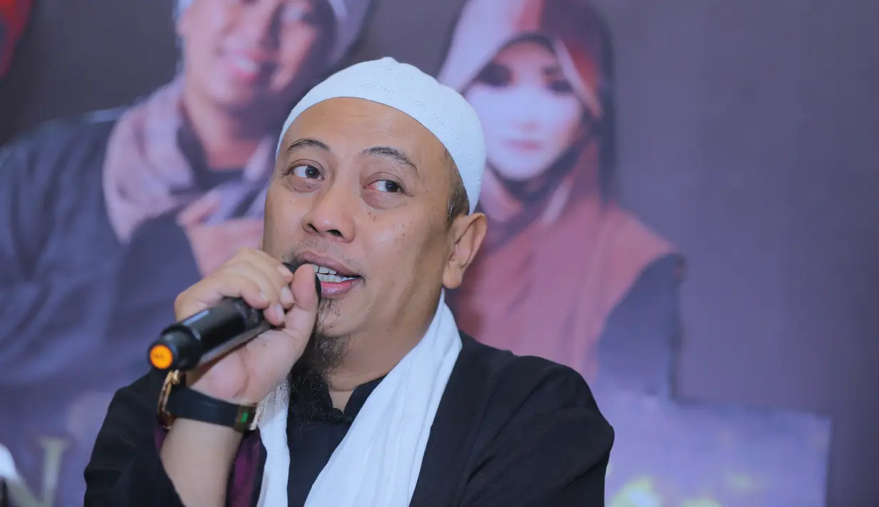 Dalam sidang kali ini, kembali terungkap Opick telah menikah lagi. Hal itu dikatakan oleh pengacara Dian di Pengadilan Negeri Jakarta Timur Selasa, (10/7/2018). (Adrian Putra/Bintang.com)