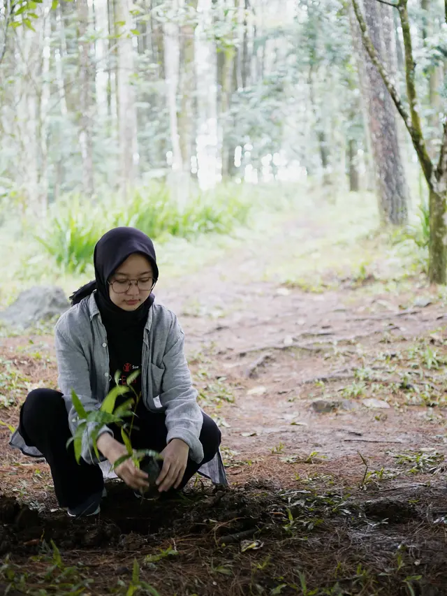 Studi di Hari Bumi Ungkap Anak Kelahiran Tahun 2000 Tanggung Beban Berat dari Krisis Iklim