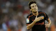 Valencia's Silva celebrates scoring against Real Madrid during their Spanish Super Cup match at Santiago Bernabeu in Madrid, on August 24, 2008. AFP PHOTO/Dani POZO