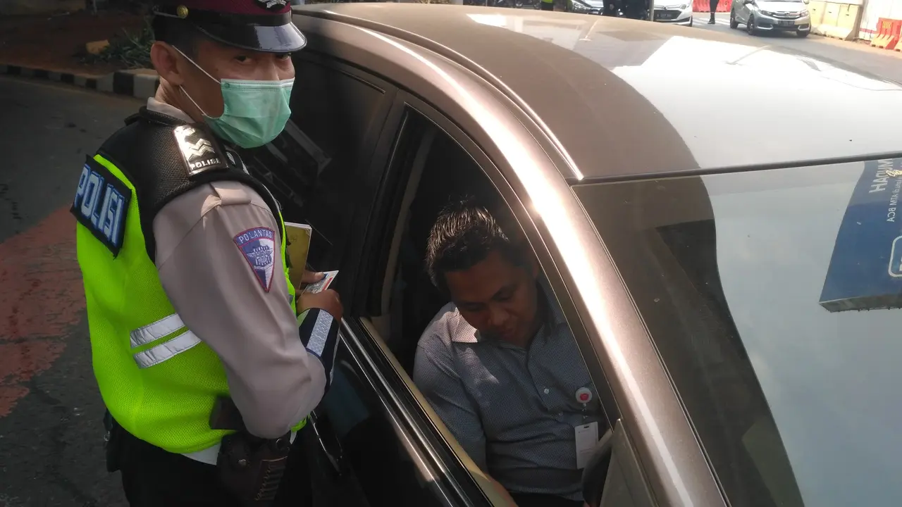 Polisi menilai pengendara yang melanggar aturan ganjil genap