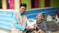 Cara Salurkan Zakat Fitrah Sendiri Tanpa 'Amil, Pahami Hukum, Syarat, dan Etika