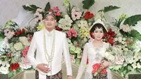 Tata Janeeta dan Raden Brotoseno (Sumber: Instagram/tatajaneetaofficial)