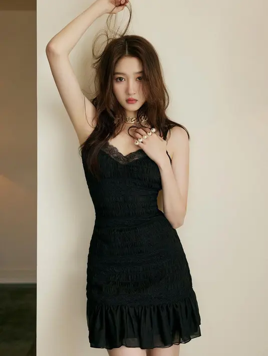Sementara Guan Xiaotong dikenal dengan nama internasional Traey Miley. (FOTO: instagram.com/stronger917/)