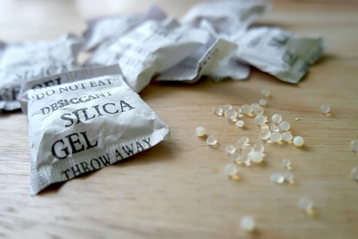 Silica Gel, Bungkusan Imut yang Miliki Banyak Manfaat