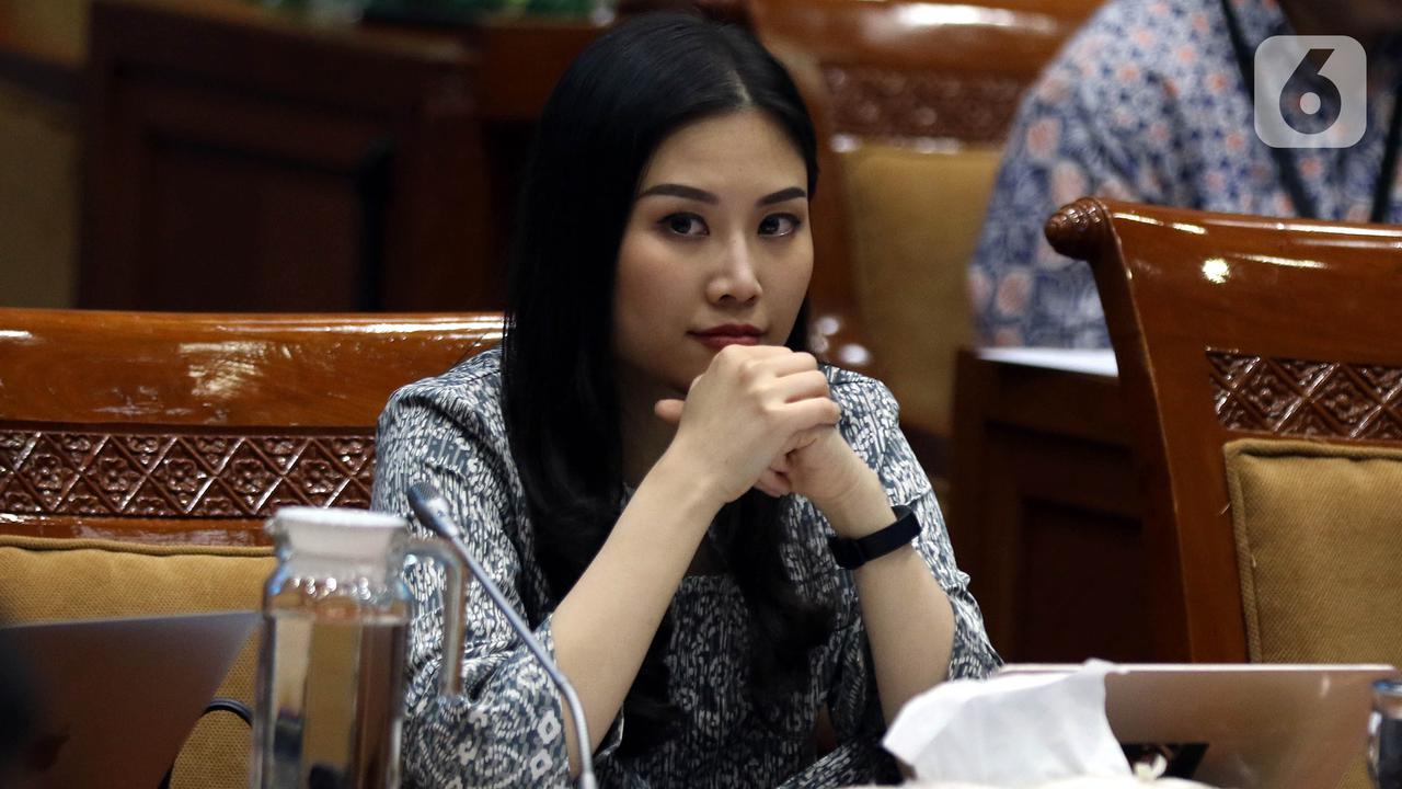 Didampingi Angela, Wishnutama Rapat Perdana dengan DPR