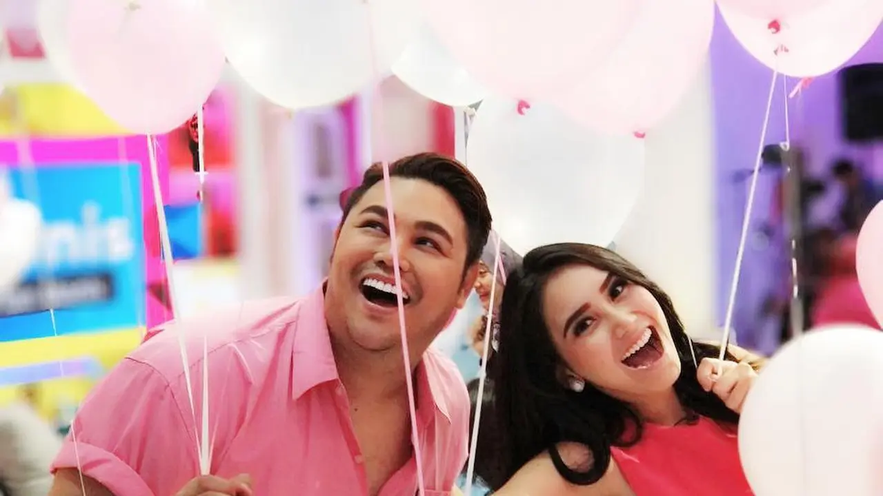 [Bintang] Ivan Gunawan dan Ayu Ting Ting