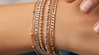 15 Gelang Emas Kombinasi Rose Gold dan Putih, Pilihan Elegan untuk Tampil Memukau