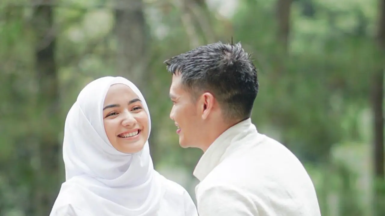Potret Prewedding Citra Kirana dan Rezky Aditya di Alam (sumber: instagram/abudherypastrana)