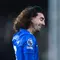Pemain Chelsea, Marc Cucurella, meninggalkan lapangan setelah diganjar kartu merah saat melawan Fulham pada pekan ke-21 Premier League di Stadion Craven Cottage, Kamis (8/1/2026) dini hari WIB. (AP Photo/Dave Shopland)