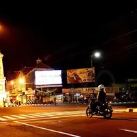 Yuhu, ingin backpaceran ke luar kota tapi bujet pas-pasan? Nih, Bintang.com kasih tahu 25 penginapan dengan harga di bawah Rp 100 ribu