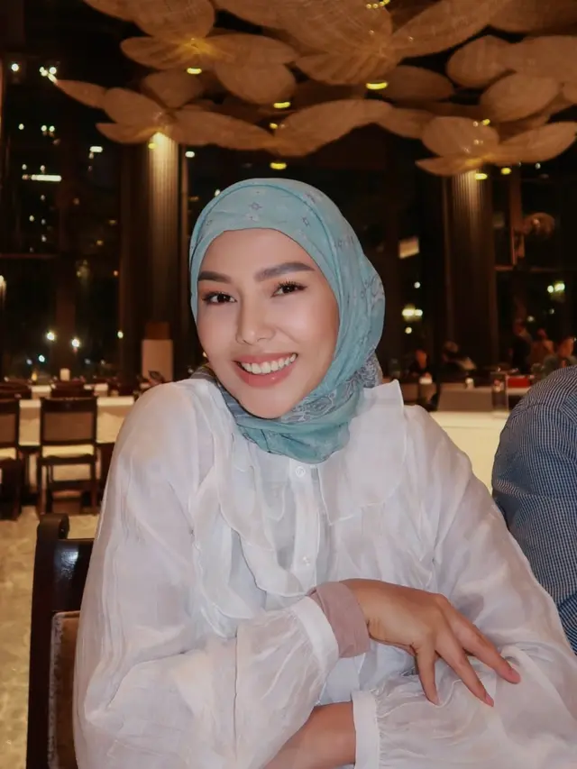 Potret Hijab Dara Arafah yang Elegan dan Cocok Untuk Berbagai Penampilan