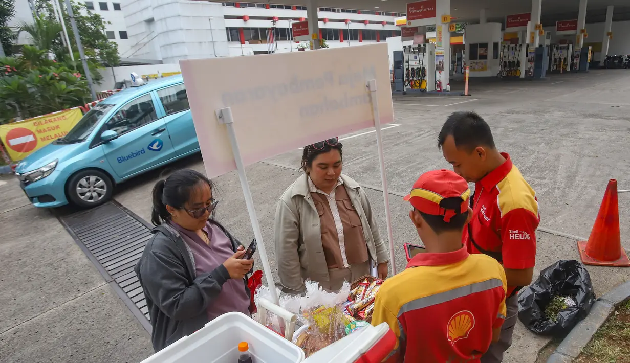 Sementara itu, Menteri Energi dan Sumber Daya Mineral (ESDM) Bahlil Lahadalia memastikan pemerintah terus memantau situasi di lapangan, termasuk potensi dampak terhadap tenaga kerja. (merdeka.com/Arie Basuki)