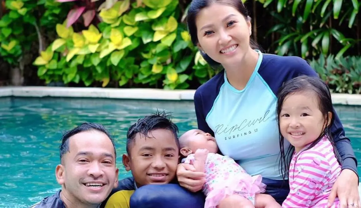 Ruben Onsu dan Sarwendah