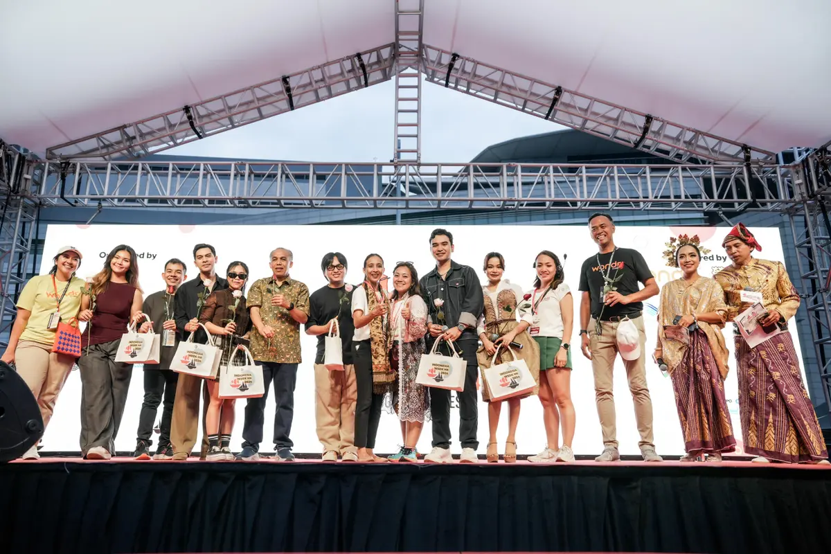 Acara ini diselenggarakan oleh Konsulat Jenderal Republik Indonesia di Hong Kong dan beberapa organisasi lainnya.