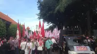 Ratusan Pendukung Ahok-Djarot Serbu Lokasi Pengundian Nomor Urut