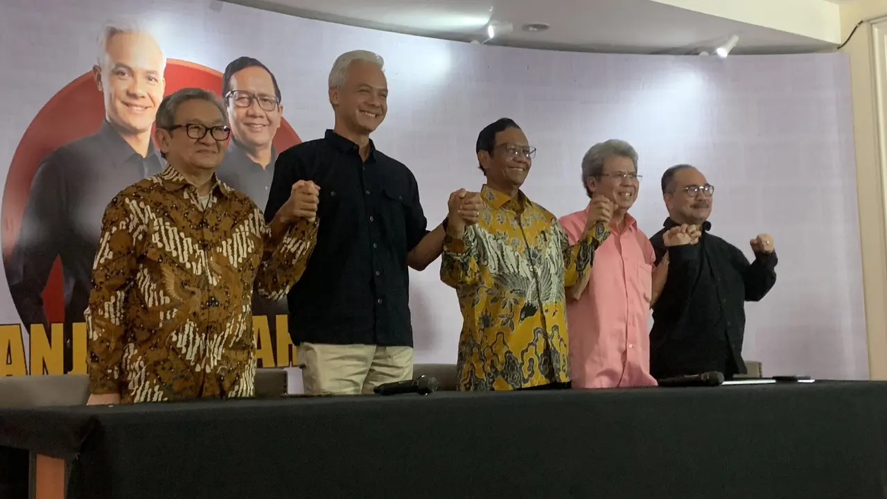 Calon presiden nomor urut 03 Ganjar Pranowo di Posko Pemenangan, Kamis (21/3/2024) (Liputan6.com/Delvira Hutabarat)