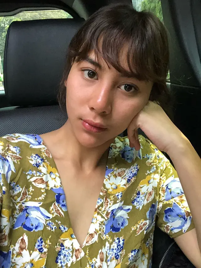 Pesona Adinda Thomas dengan Makeup Natural, Pemeran Widya KKN di Desa Penari