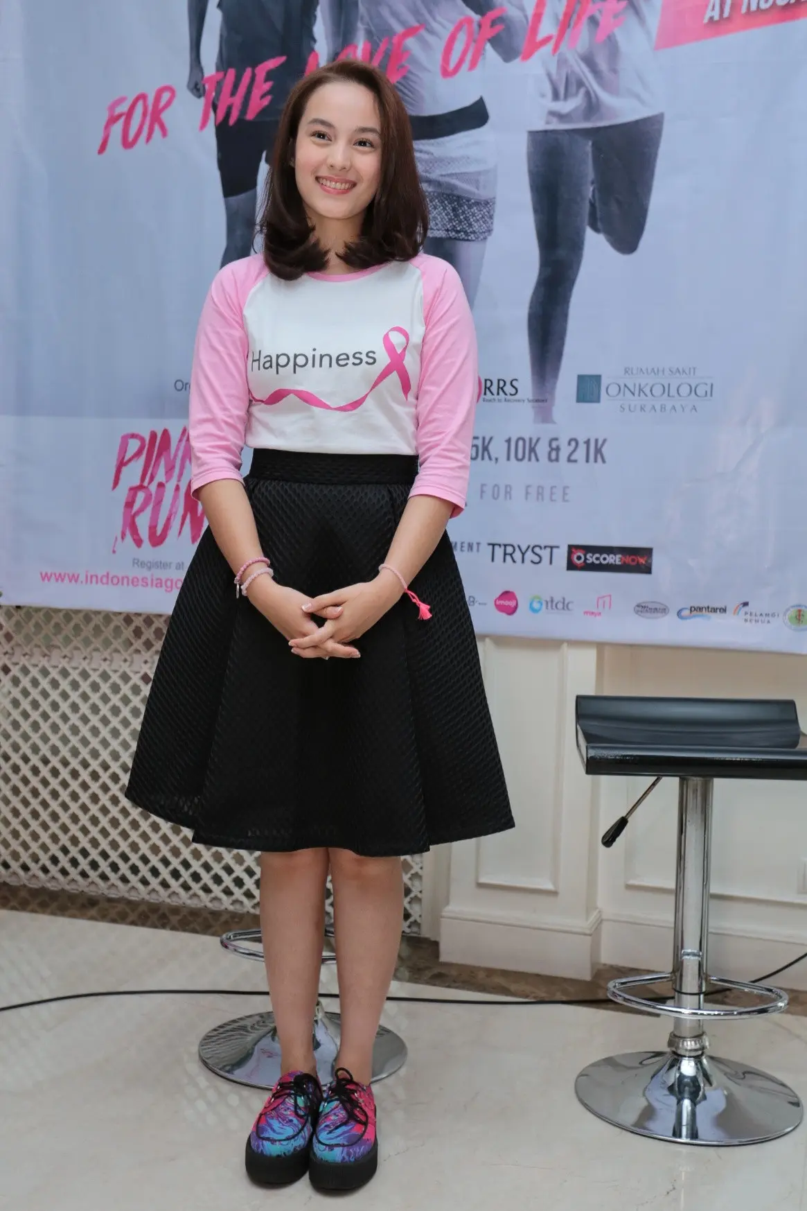 Ditemui dikawasan Kebayoran Baru, Jakarta Selatan, Selasa (11/7/2017), Chelsea mengatakan bahwa kanker dapat menyerang siapapun. Tak mengenal usia apalagi jenis kelamin, namun Chelsea menganjurkan untuk hidup sehat. (Adrian Putra/Bintang.com)