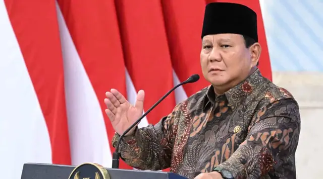 Prabowo Ungkap Alasan Gaji Guru di Indonesia Tak Bisa Naik