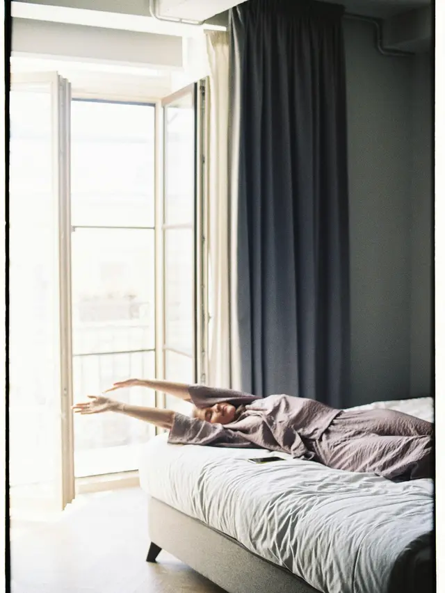 4. Lakukan Stretching Setelah Bangun