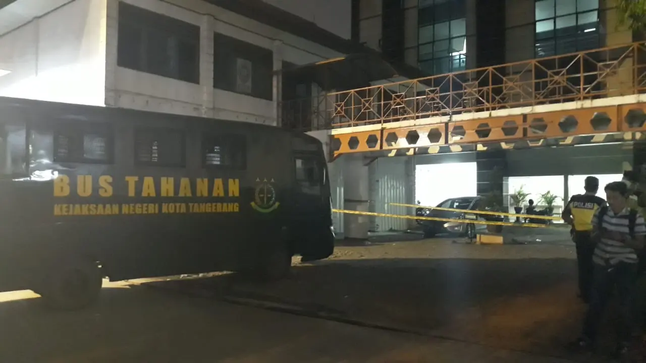 tahanan kabur