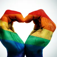 Ternyata lewat ilmu astrologi tersingkap 3 zodiak yang punya potensi jadi homoseksual, waduh.