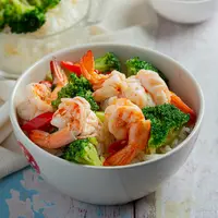Ilustrasi tumis udang dengan sayur brokoli/copyright freepik.comjcomp