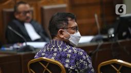 Jaksa Penuntut Umum mendakwa Zarof Ricar melakukan percobaan, pembantuan, atau pemufakatan jahat untuk melakukan tindak pidana korupsi yaitu dengan memberi atau menjanjikan sesuatu kepada hakim dalam kasus tersebut. (Liputan6.com/Angga Yuniar)
