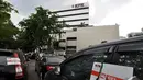Disitanya mobil Fuad Amin Imron karena terkait kasus dugaan jual beli gas alam di Bangkalan, Madura, Jawa Timur, Jakarta, Selasa (23/12/2014). (Liputan6.com/Mihtahul Hayat)