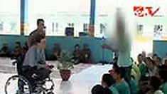Maximiliaan Petrus Paulus Boon atau Max Boon, korban ledakan bom Hotel JW Marriott II, Mega Kuningan, Jakarta, berbagai cerita dan pengalaman dengan penghuni LP Anak Pria Tangerang, Banten. Max Boon memompa semangat ratusan napi.