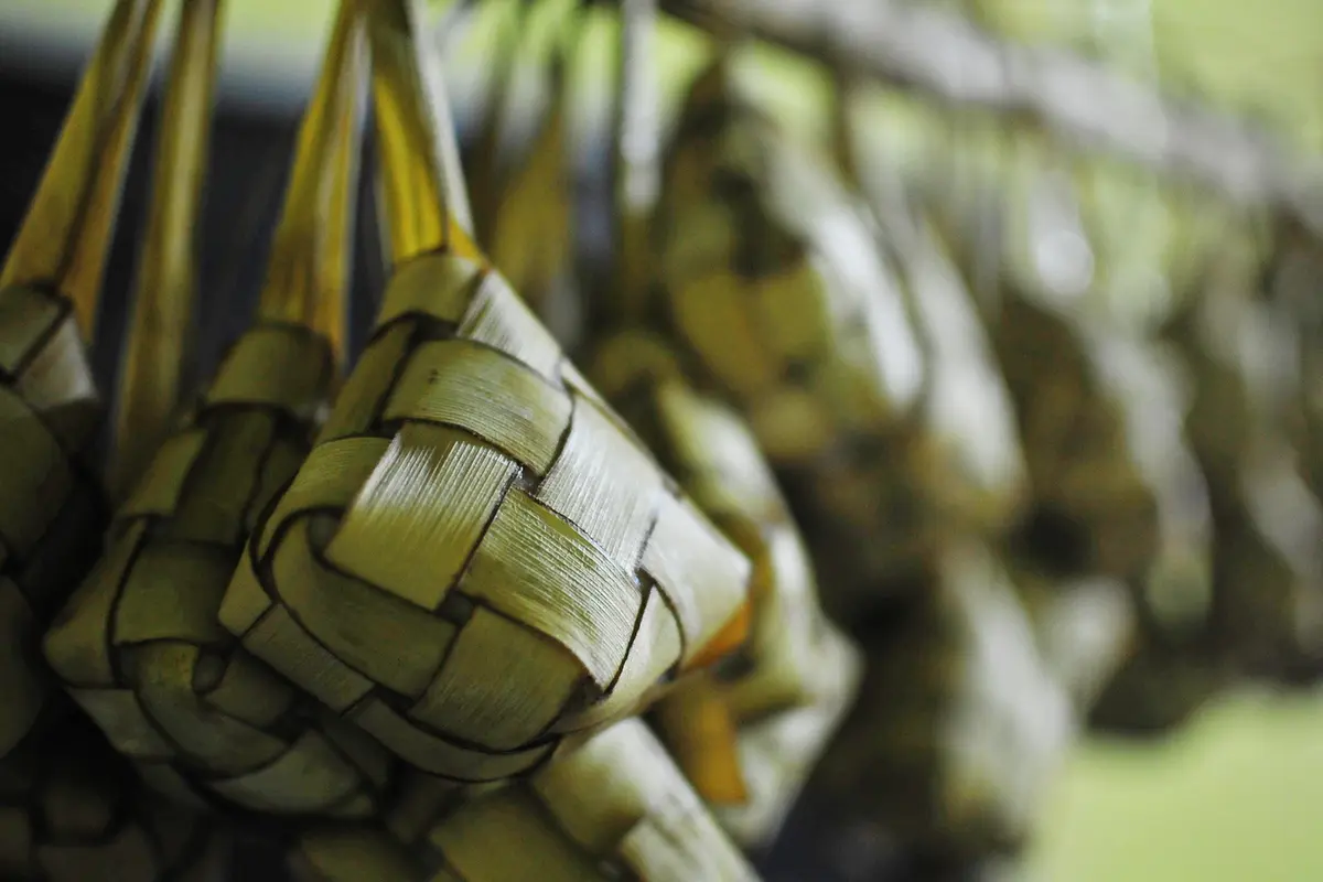 Lebaran Dikit Lagi, Yuk Bikin 3 Jenis Ketupat Dalam Waktu Singkat