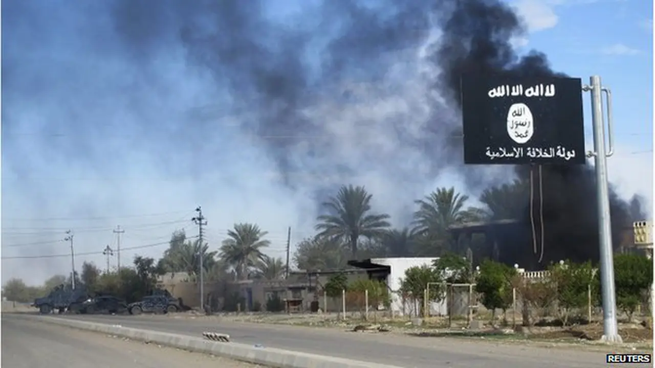 Kepulan asap yang diduga bekas serangan dari Iran terhadap ISIS di Irak Timur. (Reuters)