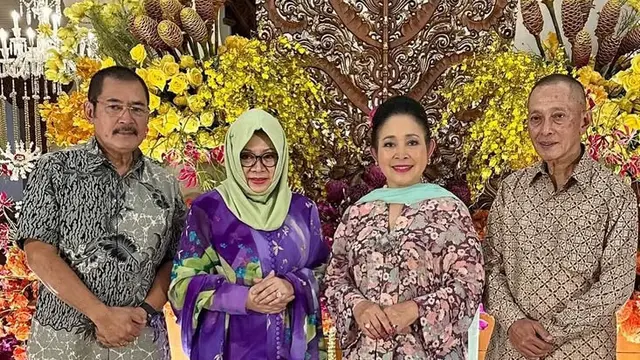 Keluarga Cendana Kembali Berkumpul di Pernikahan Cicit Soeharto. [@titieksoeharto]