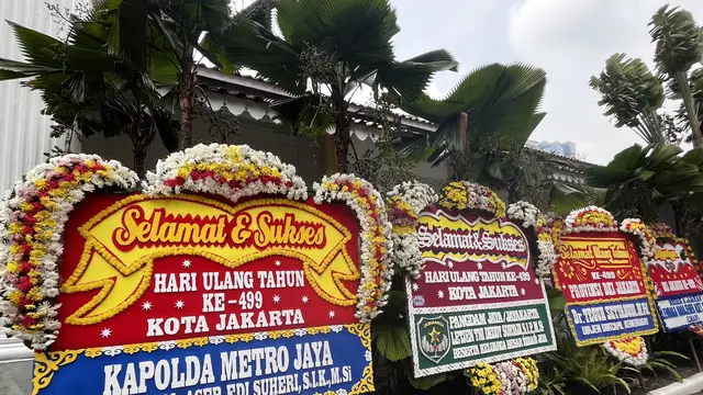 Karangan Bunga Dedi Mulyadi Curi Perhatian di HUT ke-499 Jakarta