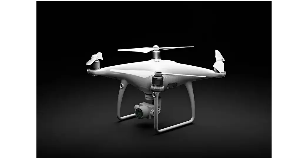 DJI Phantom 4 (Sumber: The Verge)