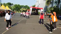 Dispora Kota Surabaya menggelar lomba permainan Gobak Sodor dan Bakiak (Dian Kurniawan/Liputan6.com)