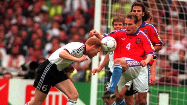FOTO: Matthias Sammer, Libero Andalan Jerman dan Pemain Terbaik di Piala Euro 1996