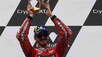 Pembalap Ducati Lenovo Francesco Bagnaia memenangkan MotoGP Austria di Redbull Ring, Spielberg, Minggu, 21 Agustus 2022. Bagnaia berpeluang meneruskan performa bagusnya dalam balapan MotoGP San Marino, 4 September 2022. (VLADIMIR SIMICEK / AFP)