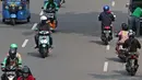Pemandangan saat pengendara motor melawan arah melintasi kawasan Matraman, Jakarta, Rabu (2/5). Perilaku tersebut membahayakan pengendara lain dan juga diri sendiri. (Liputan6.com/Herman Zakharia)