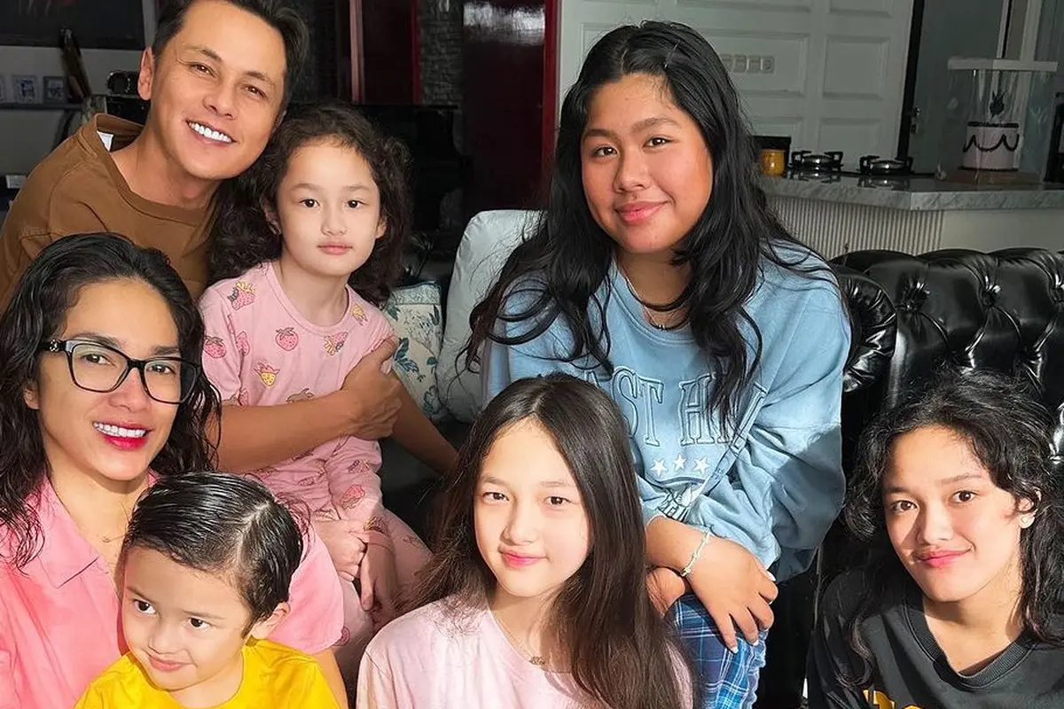Ultah Elea anak Ussy Sulistiawaty dan Andhika Pratama
