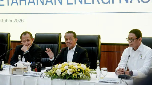 Menteri ESDM Bahlil Lahadalia saat konferensi pers ketahanan energi nasional, Senin, (26/10/2026). (Foto: Kementerian ESDM)