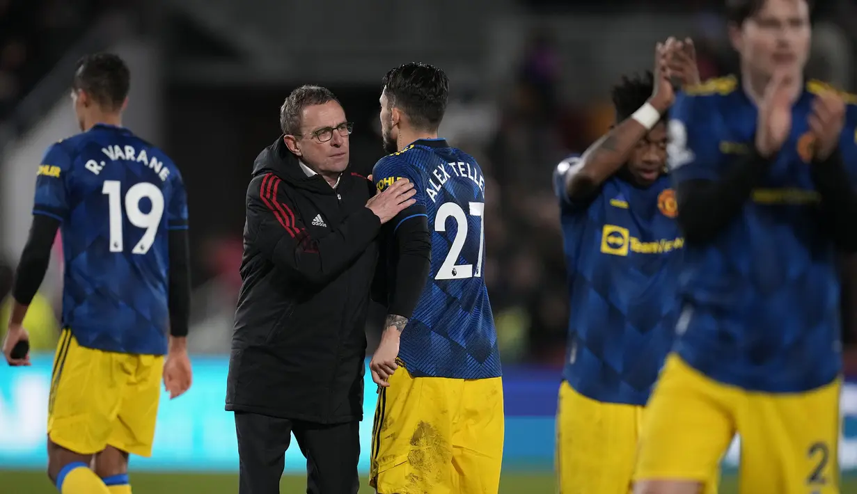 Hingga laga usai, skor 3-1 tetap bertahan untuk kemenangan anak asuh Ralf Rangnick. Kemenangan ini sekaligus menjadi pemutus tren buruk Setan Merah yang gagal meraih kemenangan dalam dua laga sebelumnya. (AP/Matt Dunham)