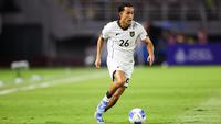 Penyerang Timnas Indonesia, Miliano Jonathans, beraksi dalam FIFA Matchday melawan Lebanon di Stadion Gelora Bung Tomo, Surabaya, Senin (8/9/2025). (Bola.com/Abdul Aziz)