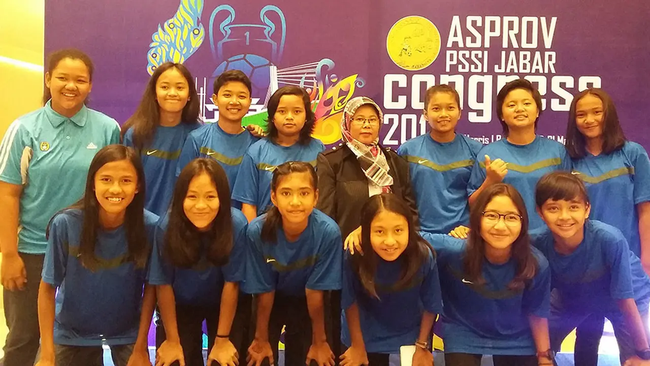 Tim sepak bola putri Jabar U-16