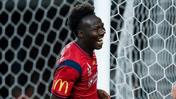 <p>Wonderkid Bayern Munchen yang dipinjamkan ke Adelaide United, Nestory Irankunda. (Bola.com/Dok.Instagram Adelaide United).</p>