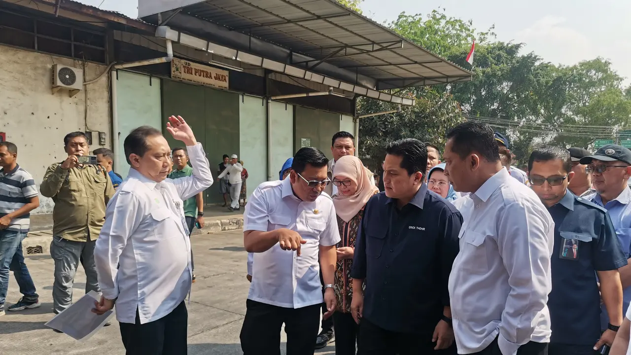 Menteri BUMN Erick Thohir siap menindak tegas para penimbun yang ingin meraup keuntungan di tengah kenaikan harga beras.