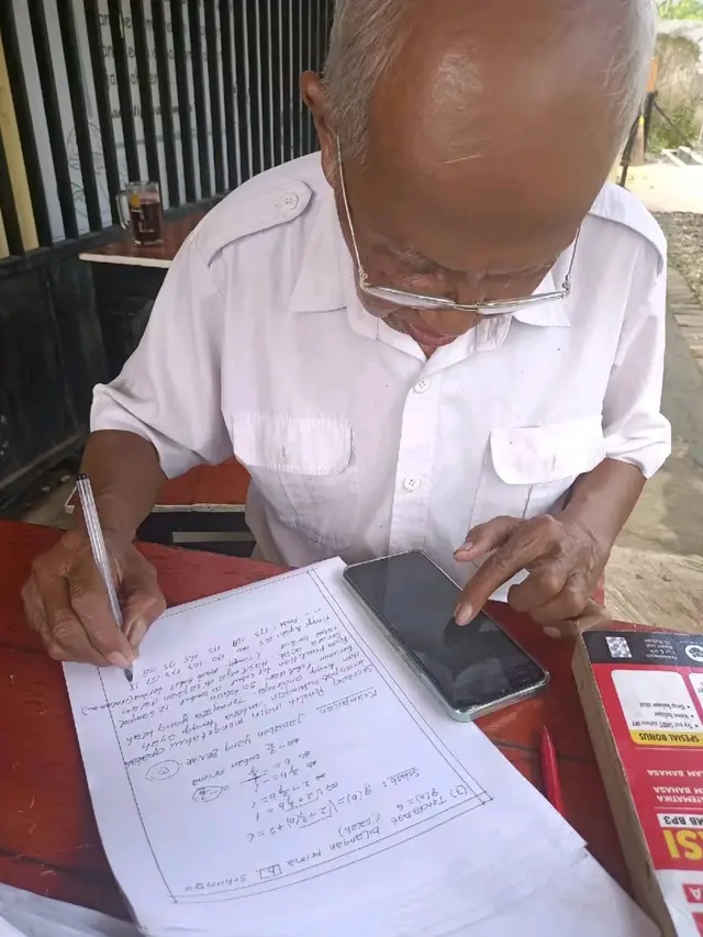 Mbah Guru Matematika Viral