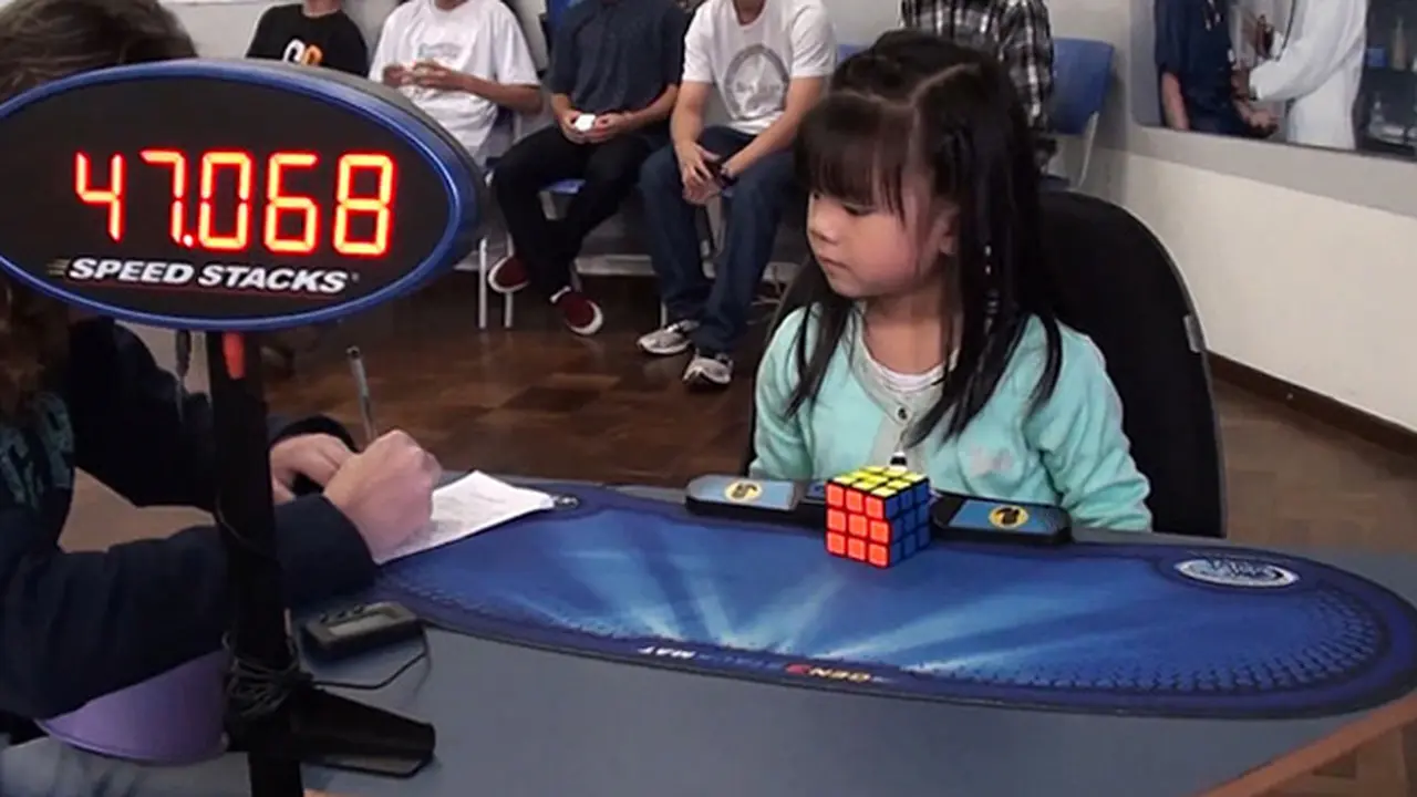 Keren, Bocah Tiga Tahun Selesaikan Rubik 3x3 dalam Waktu 47 Detik